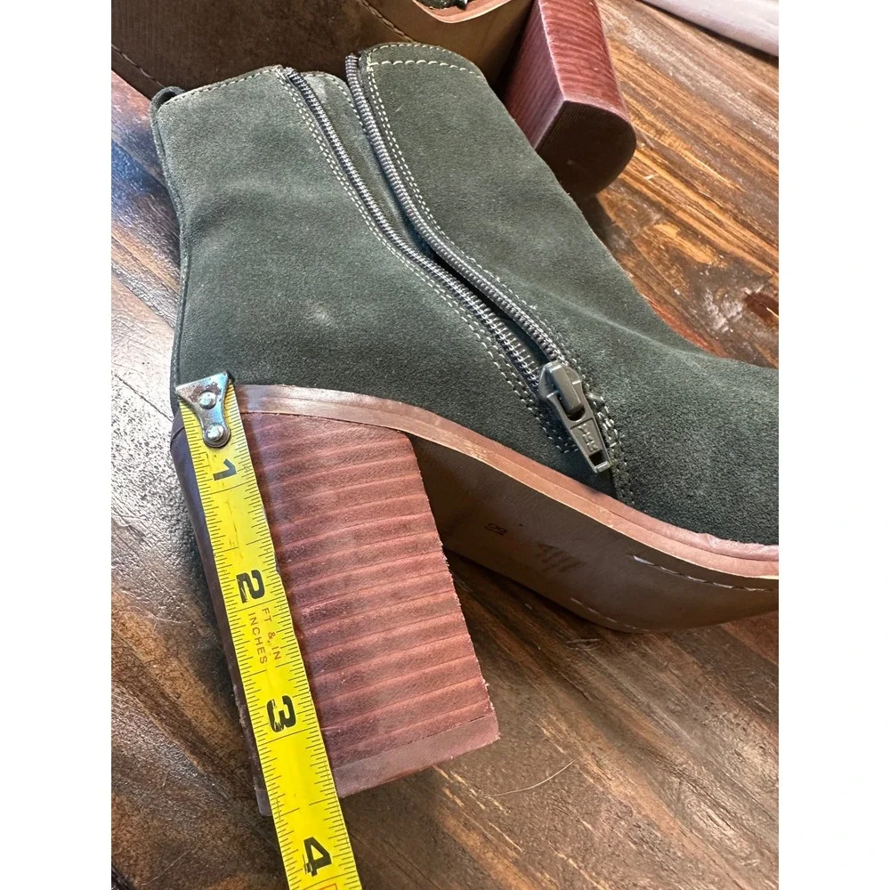 Seychelles Boots Olive Green Suede Block Heel Ankle Booties Woman's Size 8.5 Hel